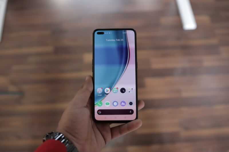 realme x3 live images, realme x3 live images leaked, realme x3 leaks, realme x3 launch date in India, realme x3 price in India, realme x3 specs leaks,Realme X50 Pro Vs IQOO 3