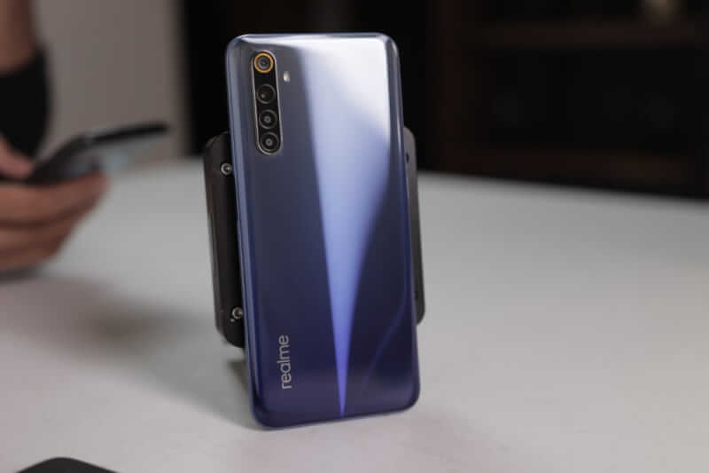poco m2 pro vs realme 6 , poco m2 pro vs realme 6 price, poco m2 pro vs realme 6 specs, poco m2 pro vs realme 6 features, poco m2 pro launched