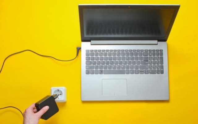 how to charge laptop with hdmi, charge laptop with usb c, how to charge laptop without charger, charge a dead laptop without a charger, how to charge laptop with power bank